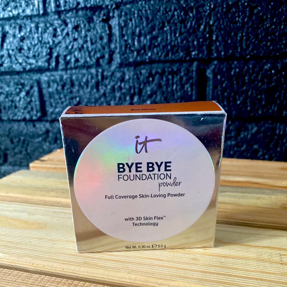 IT Cosmetics Bye Bye foundation